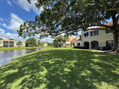 573 Racquet Club Rd, Weston, FL 33326