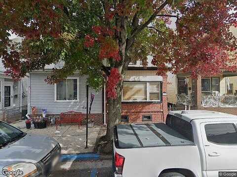 Penn, BRISTOL, PA 19007