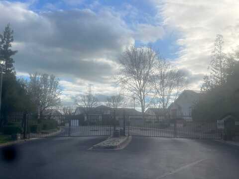 Upton Pyne, BRENTWOOD, CA 94513