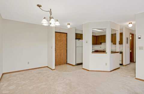41St, MINNEAPOLIS, MN 55421