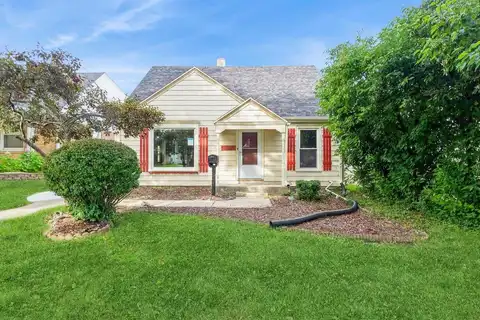 74Th, MILWAUKEE, WI 53219