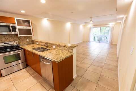 100 Edgewater Dr, Coral Gables, FL 33133