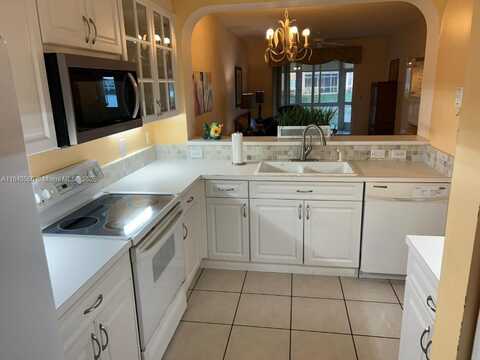 7635 Southampton Ter, Tamarac, FL 33321