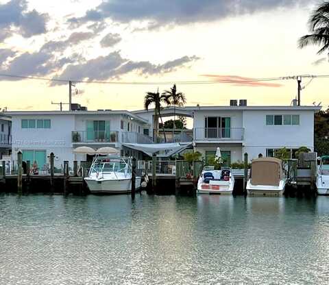 8035 Crespi Blvd, Miami Beach, FL 33141