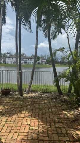 7844 NW 114th Path, Doral, FL 33178