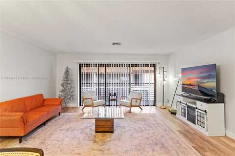 176 W Laurel Dr, Margate, FL 33063