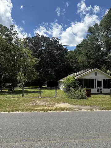 Wilson, CRESTVIEW, FL 32536