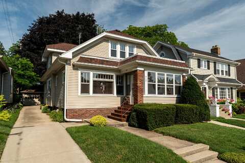 612 Monroe Ave, Racine, WI 53405