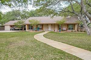 Hickory, PLEASANTON, TX 78064