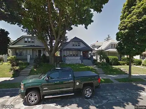 9Th, MILWAUKEE, WI 53215