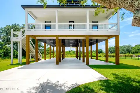 129 Markham Drive, Long Beach, MS 39560