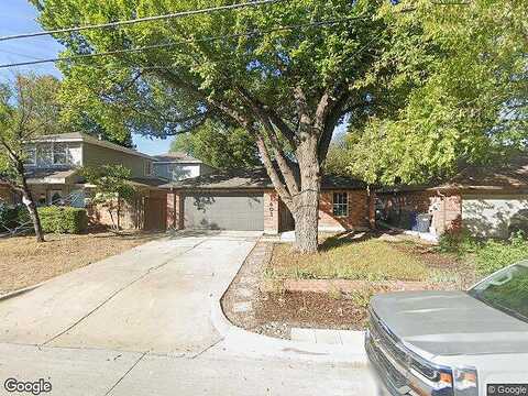 College, MCKINNEY, TX 75069