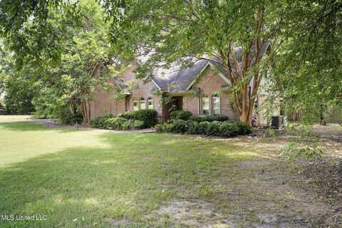 6760 Autumn Oaks Drive, Olive Branch, MS 38654