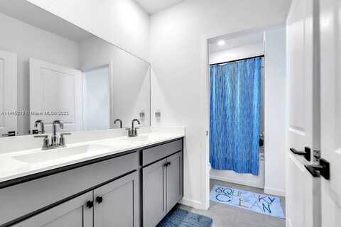 8Th, HOMESTEAD, FL 33034