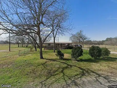 Dry Hollow, LA VERNIA, TX 78121