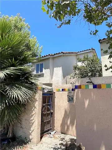 Gage, LOS ANGELES, CA 90001