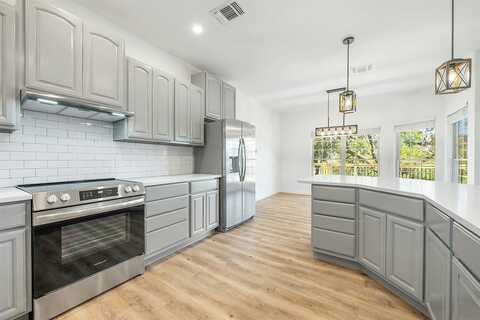 Whispering Valley, WIMBERLEY, TX 78676