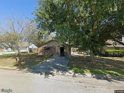 Lazy, NEW BRAUNFELS, TX 78130