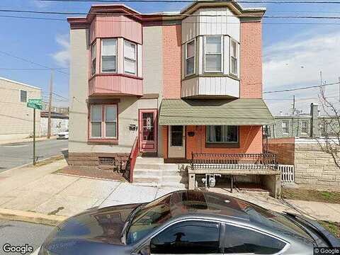 Chestnut St, WEST READING, PA 19611