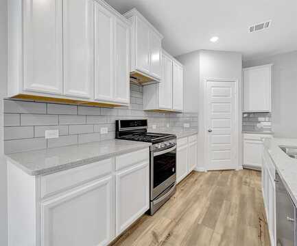 Martin Pines, MONTGOMERY, TX 77316