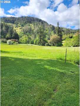 Ne Orchard Dr, Myrtle Creek, OR 97457