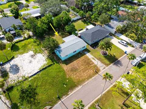 4235 DES MOINES STREET NE, Saint Petersburg, FL 33703