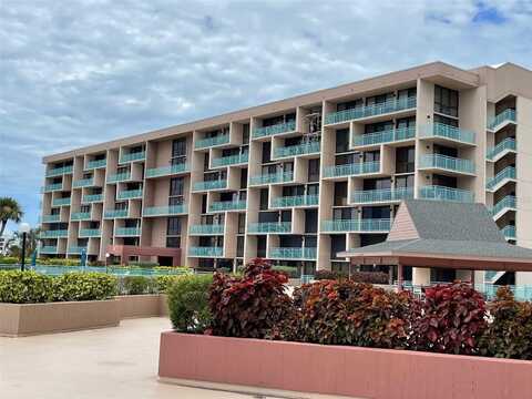 1 KEY CAPRI, TREASURE ISLAND, FL 33706