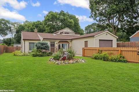 2834 Lansdowne, Waterford, MI 48329
