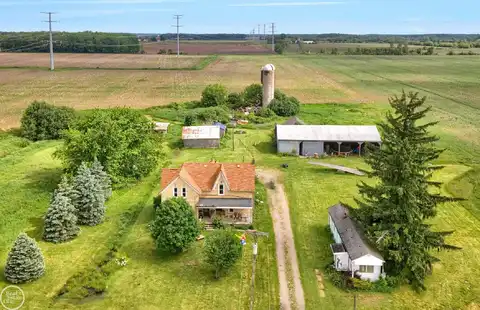9268 Yale, Avoca, MI 48006