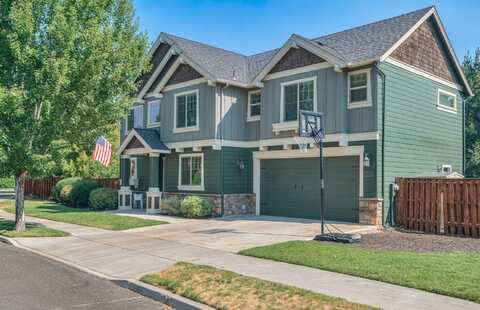 630 NW 28th Street, Redmond, OR 97756