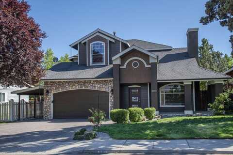 2711 NE Yellow Ribbon Drive, Bend, OR 97701