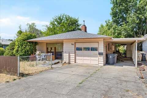 440 NE 12th Street, Grants Pass, OR 97526