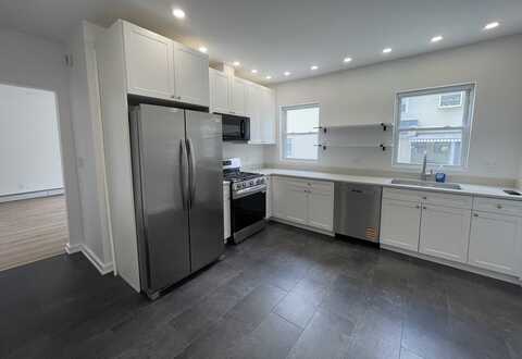27 Vernon Street, Waltham, MA 02453