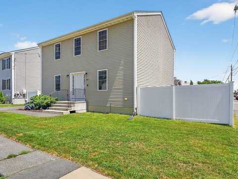 682 Laurel St, Fall River, MA 02721