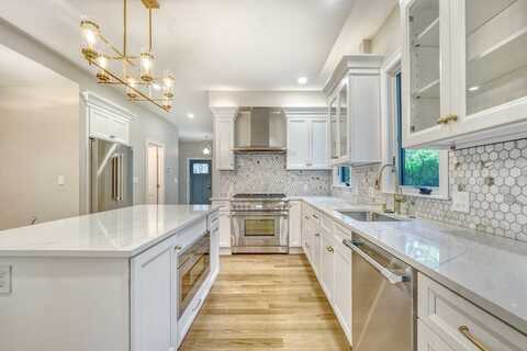 315 Waverley St, Belmont, MA 02478