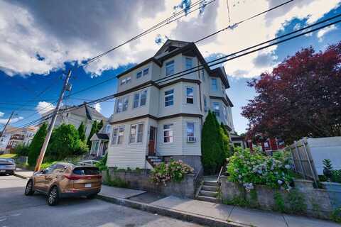 516 Whipple St, Fall River, MA 02724