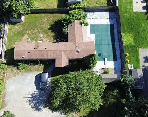 44 Clegg Ave, Tiverton, RI 02878