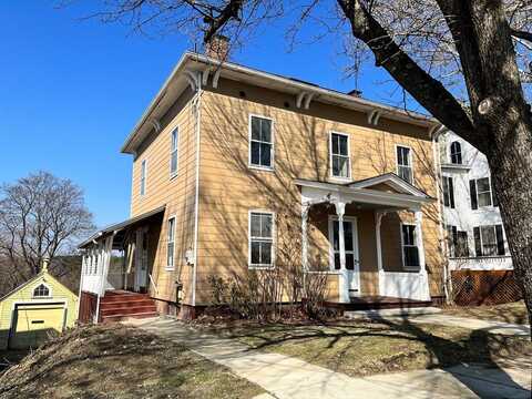692 Main St, Lancaster, MA 01523