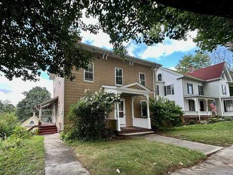 692 Main St, Lancaster, MA 01523