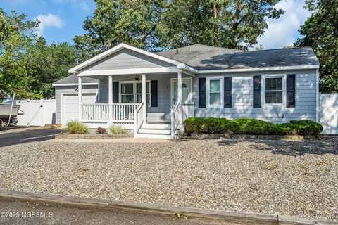 461 Commodore Drive, Forked River, NJ 08731