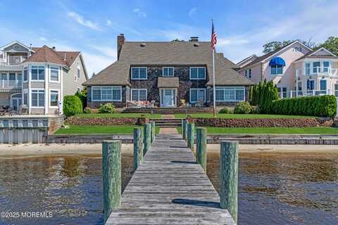 701 Princeton Avenue, Brick, NJ 08724