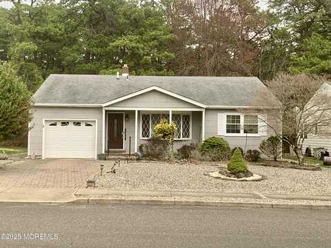 61 Oakfield Road, Toms River, NJ 08757