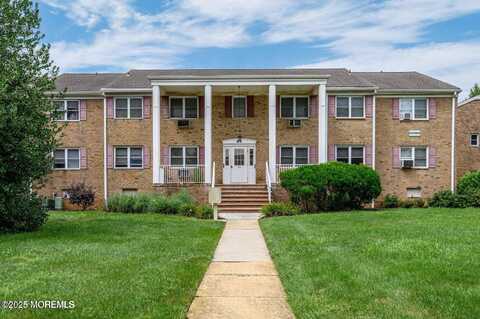 84 Manchester Court, Freehold, NJ 07728
