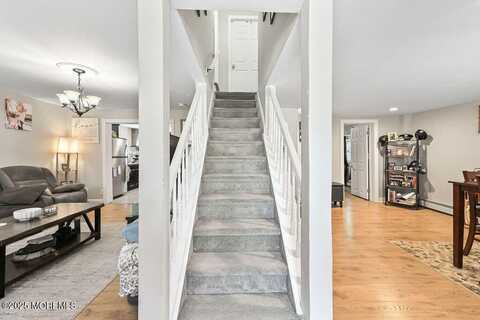 33 Oak Street, Keyport, NJ 07735