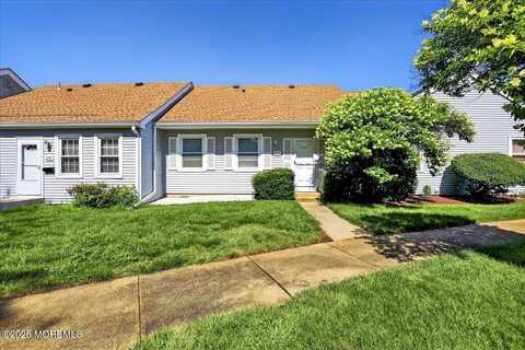 21 Plaza Del Campillo, Freehold, NJ 07728
