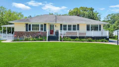 64 Rockaway Street, Islip Terrace, NY 11752