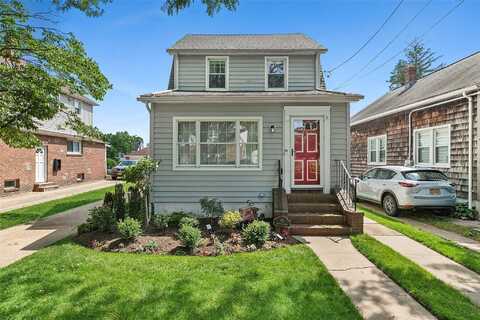 70 Terrace Avenue, Floral Park, NY 11001