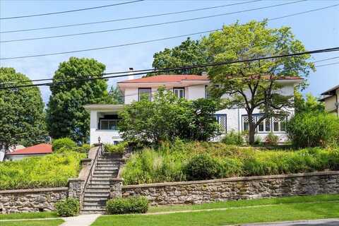 22 Pennsylvania Avenue, Tuckahoe, NY 10707