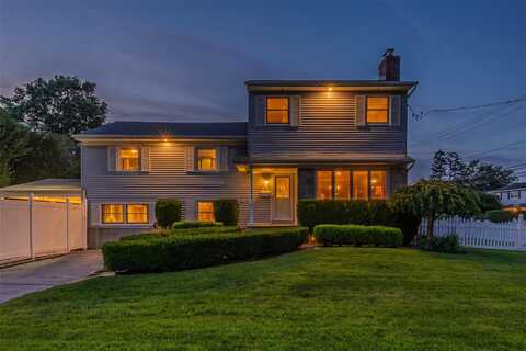3067 Johnson Place, Wantagh, NY 11793