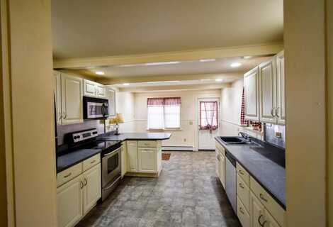 6099 Route 82, Stanfordville, NY 12581